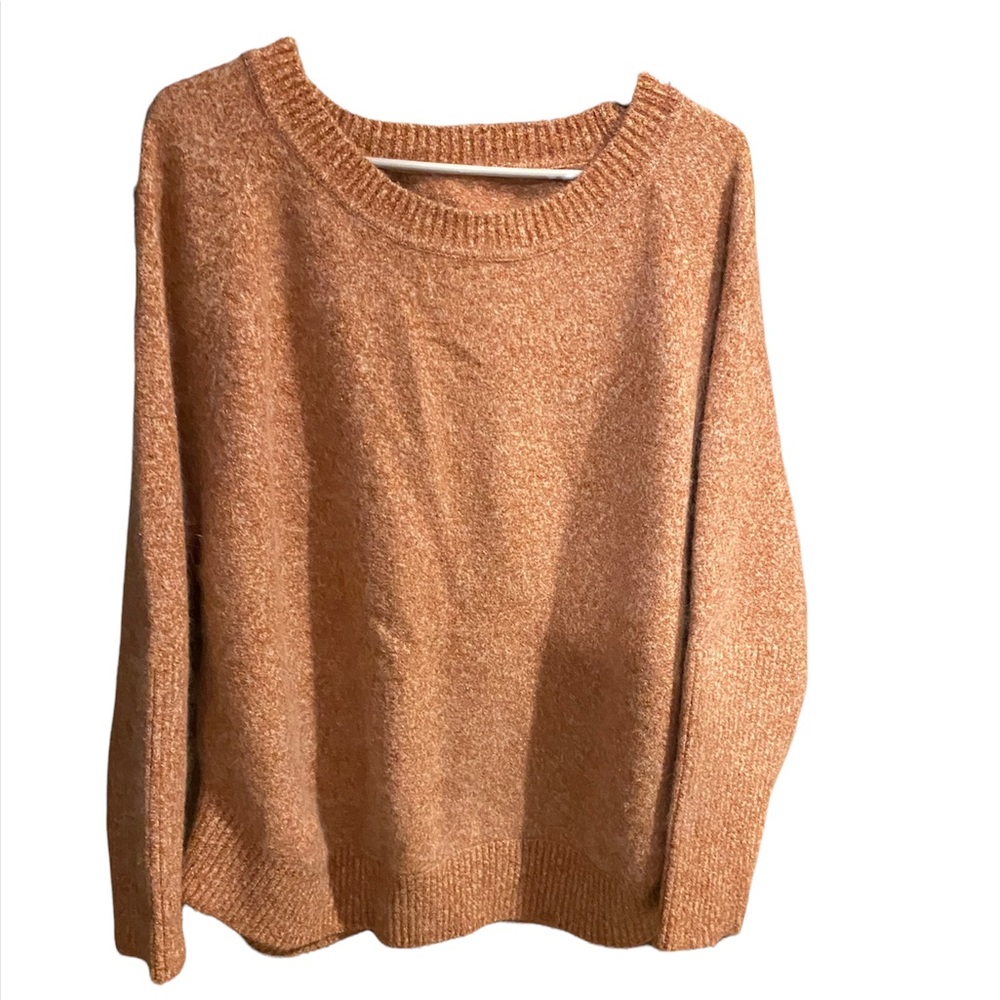 pink sweater
